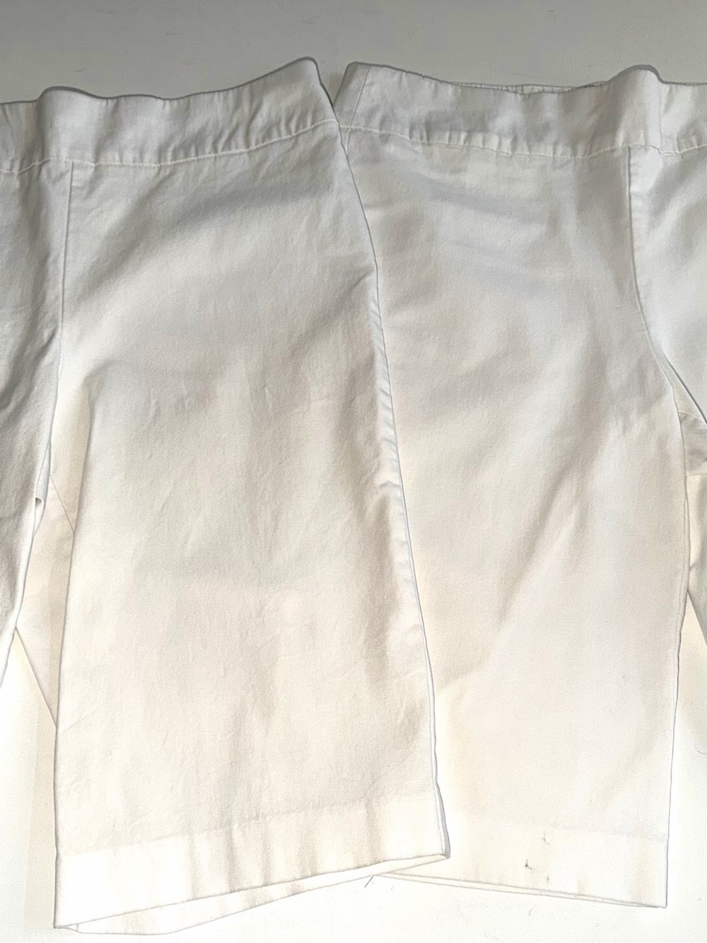 Chico’s Bundle Lot of 2 Brigitte So Slimming Shorts 13” Alabaster White Size 8